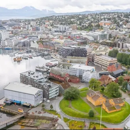 Modern At Vervet In * Tromsø