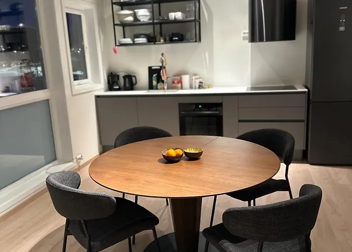 Modern At Vervet In Apartment Tromso